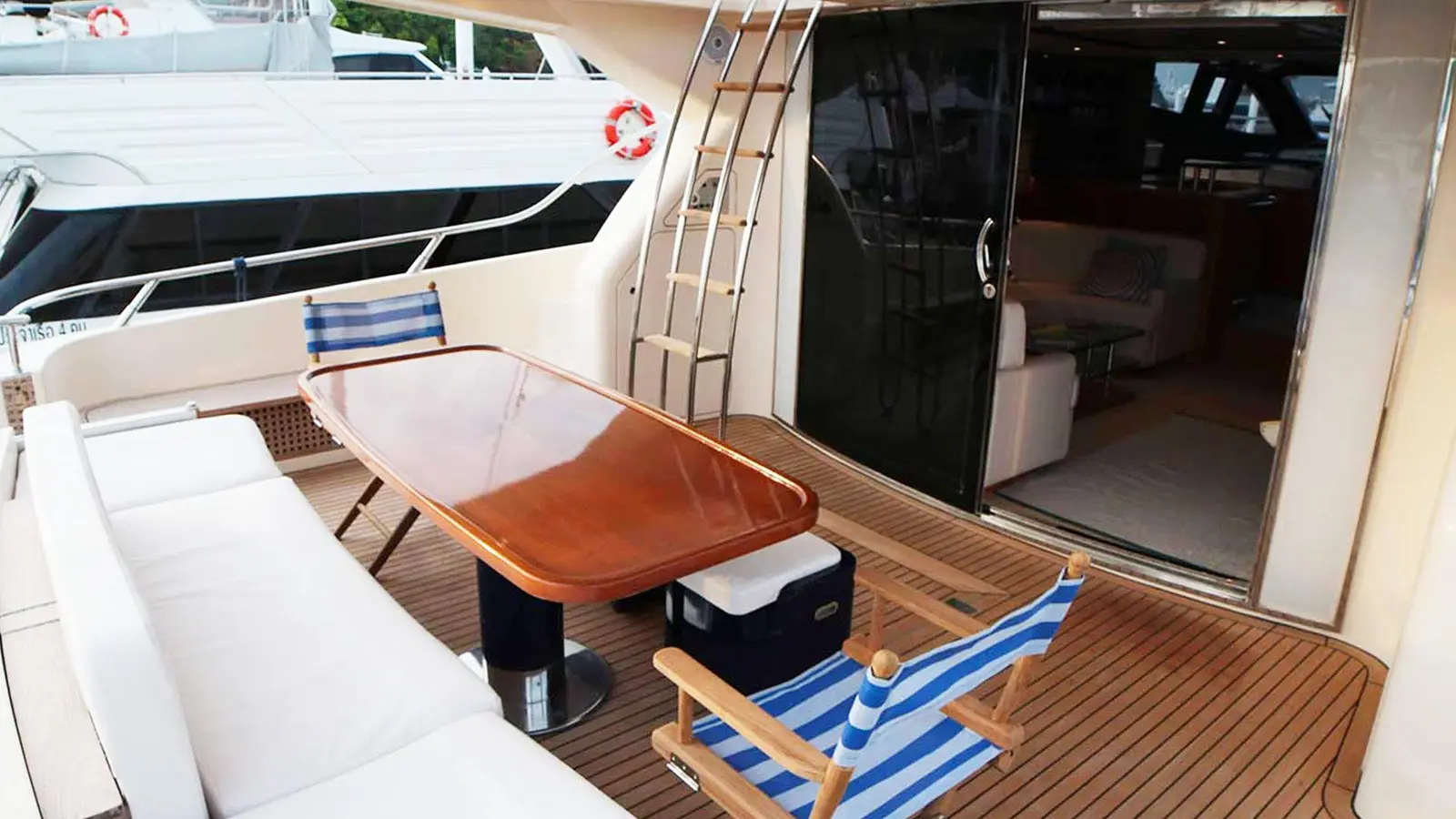 Aria Blue — Riva Dolcevita 70, моторная яхта